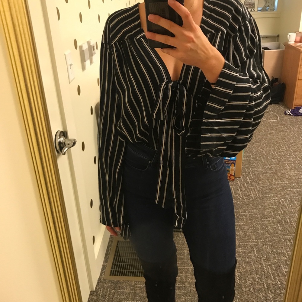 Black/cream stripe bodysuit - Picture 7 of 8